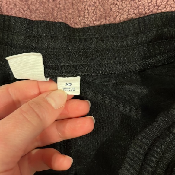 GAP XS Black Jogger Pants - Picture 3 of 4